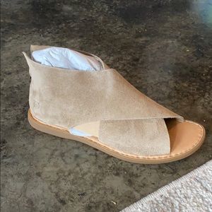 Born taupe suede sandals